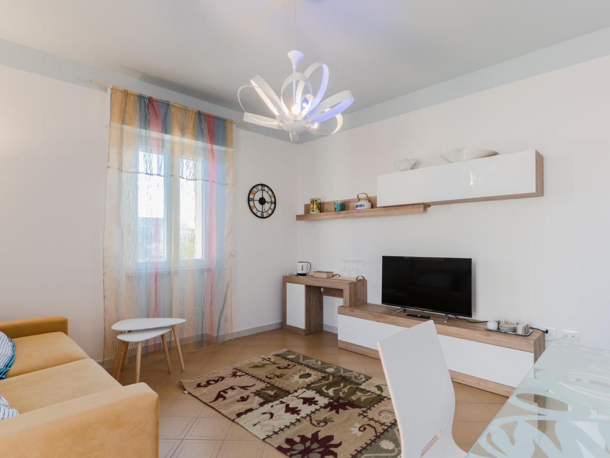 Salento 4 Stars - Blue & Yellow Squinzano エクステリア 写真
