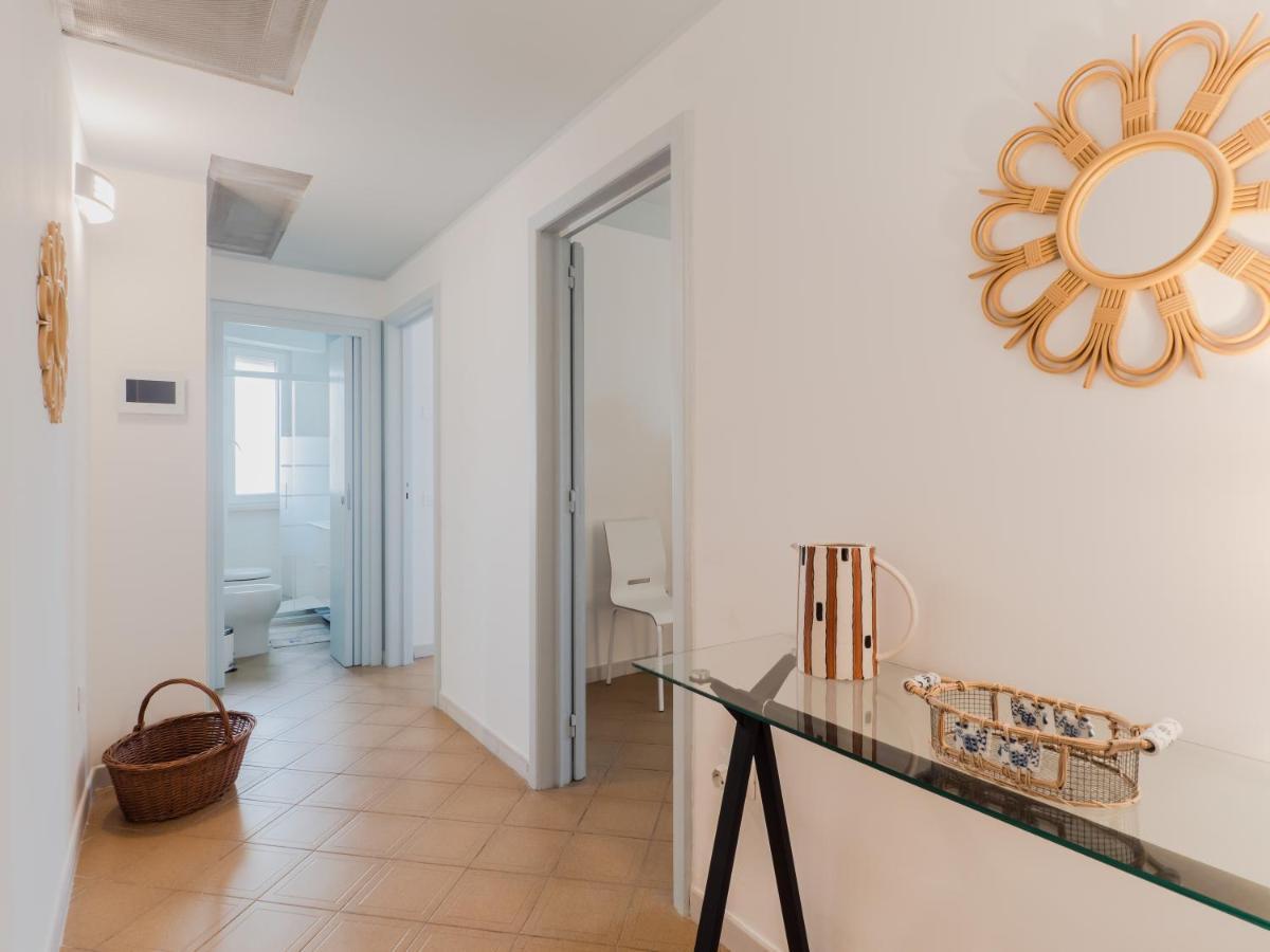 Salento 4 Stars - Blue & Yellow Squinzano エクステリア 写真